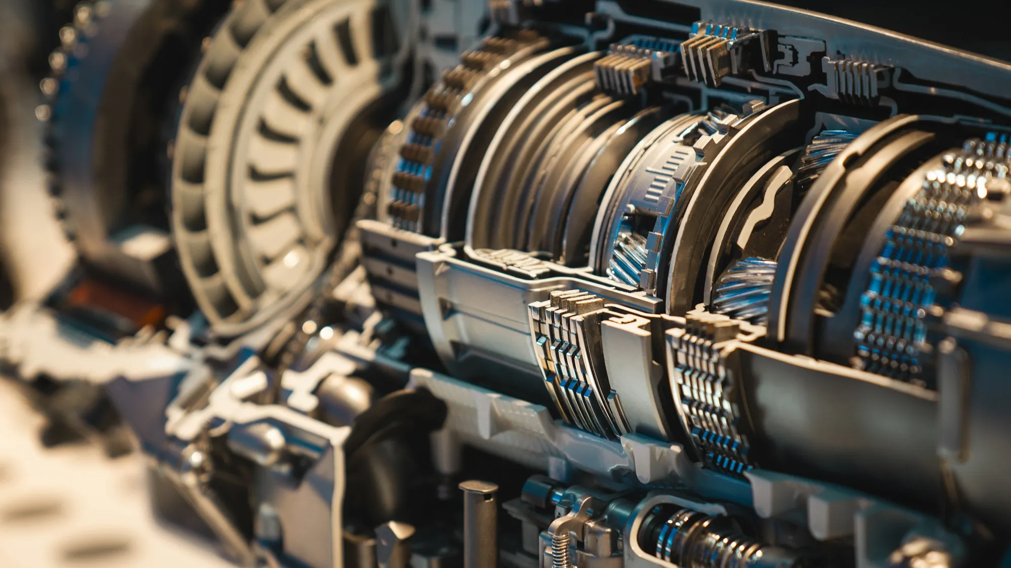 Cutaway of transmission gears and clutch packs